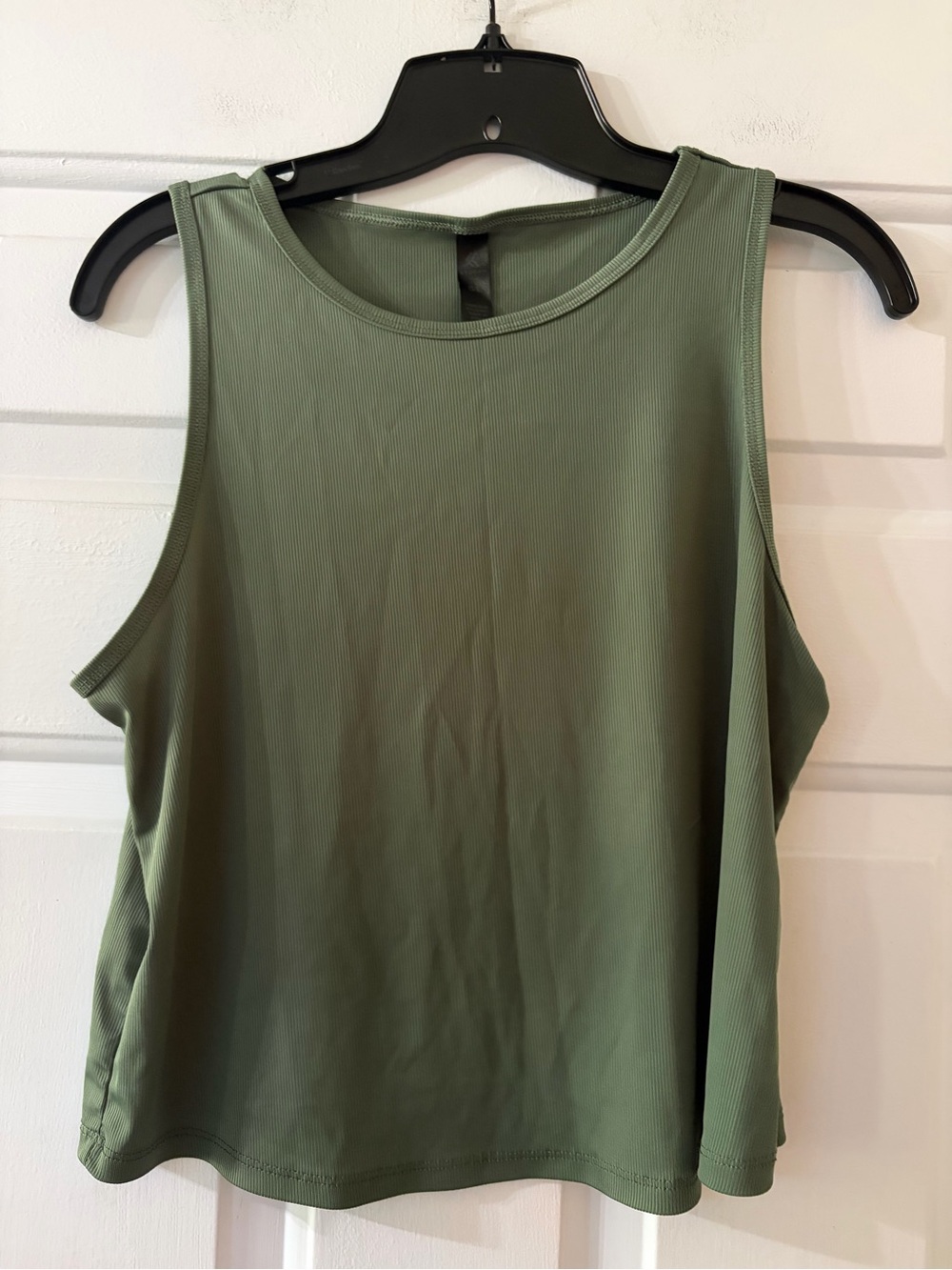 Kyodan cropped ribbed athletic muscle tank top sage green. Size large.
